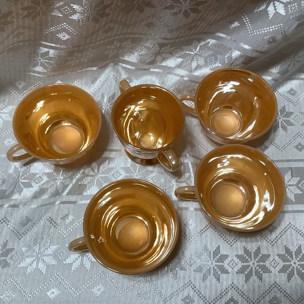 Fire King Cups And Sugar Bowl Peach Vintage 1950 Collectible - Picture 2 of 13